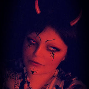 Meet your Posher, Creepygoth